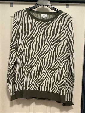 Vince Camuto Olive & Cream Zebra-Stripe Crewneck Sweater